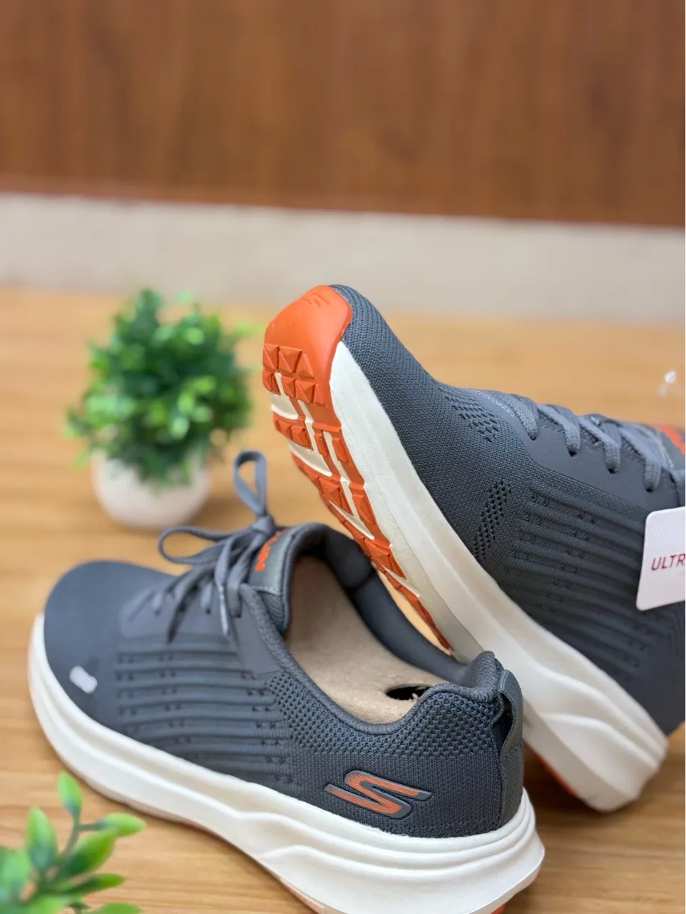 Skechers GOrun view 3
