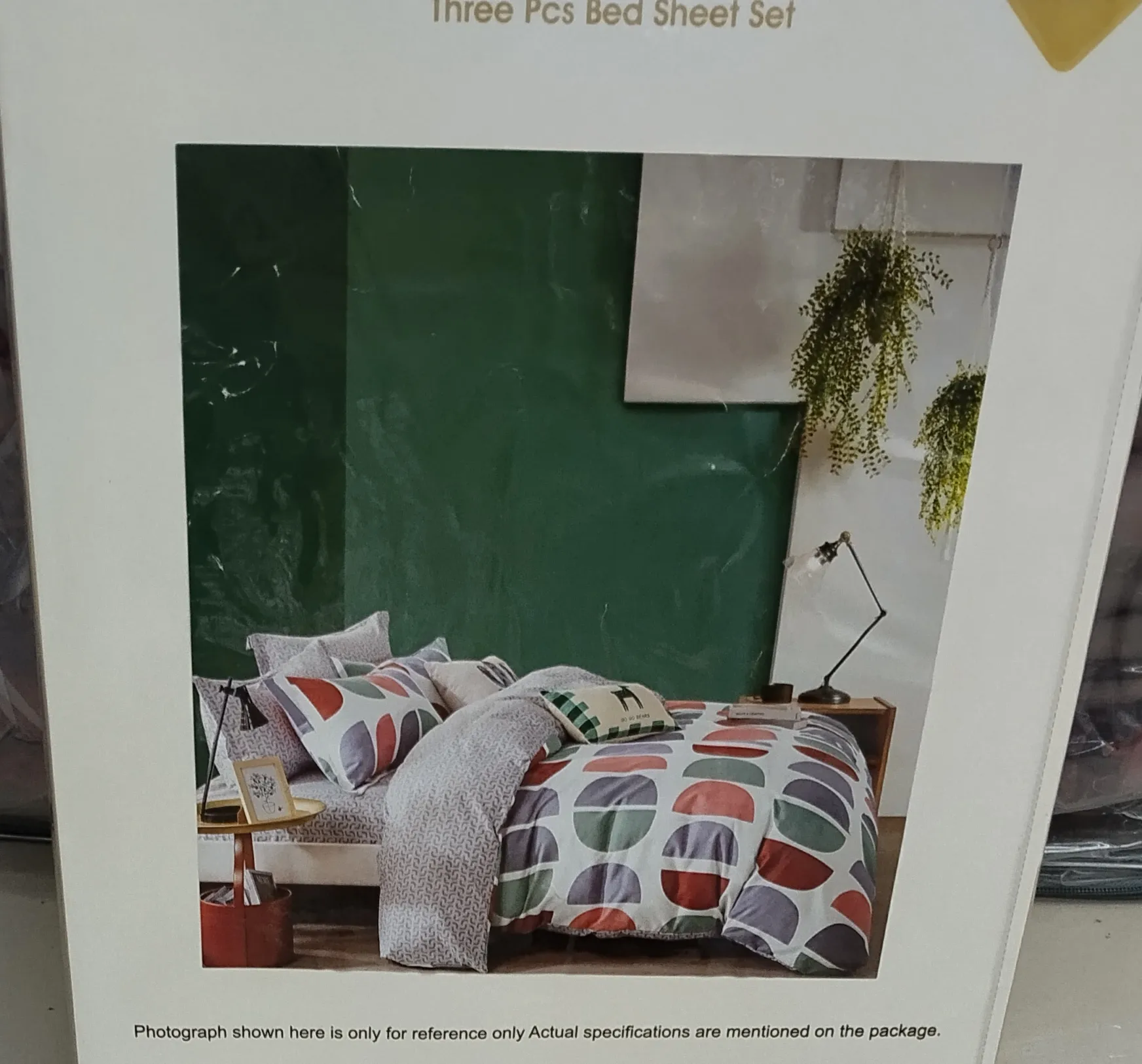 Three Pcs Bed Sheet Set With 1 Quilt view 2