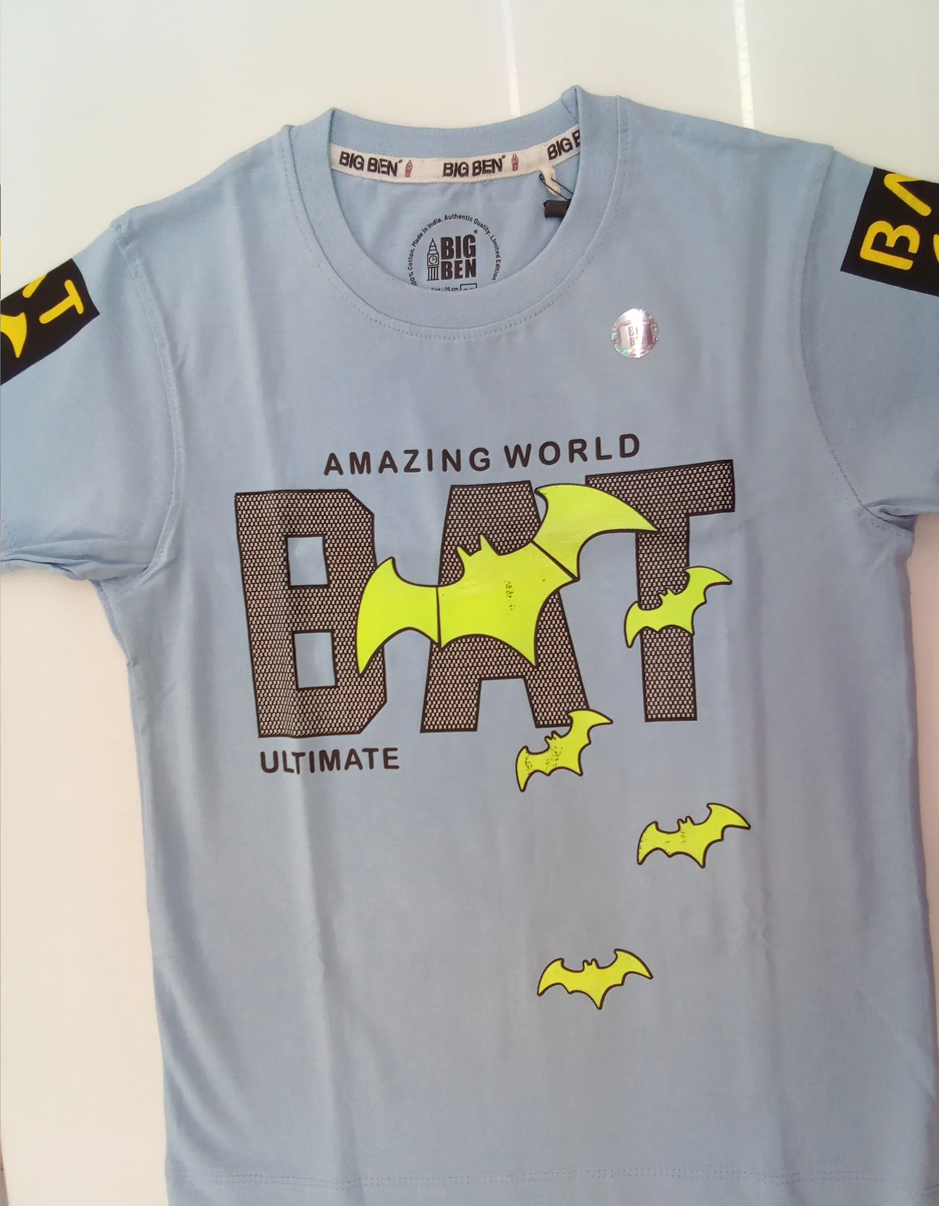 T Shirt Boys Bat view 3