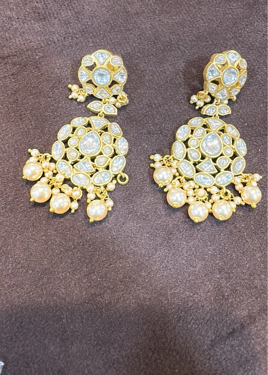 Pearl and Kundan Earrings view 2