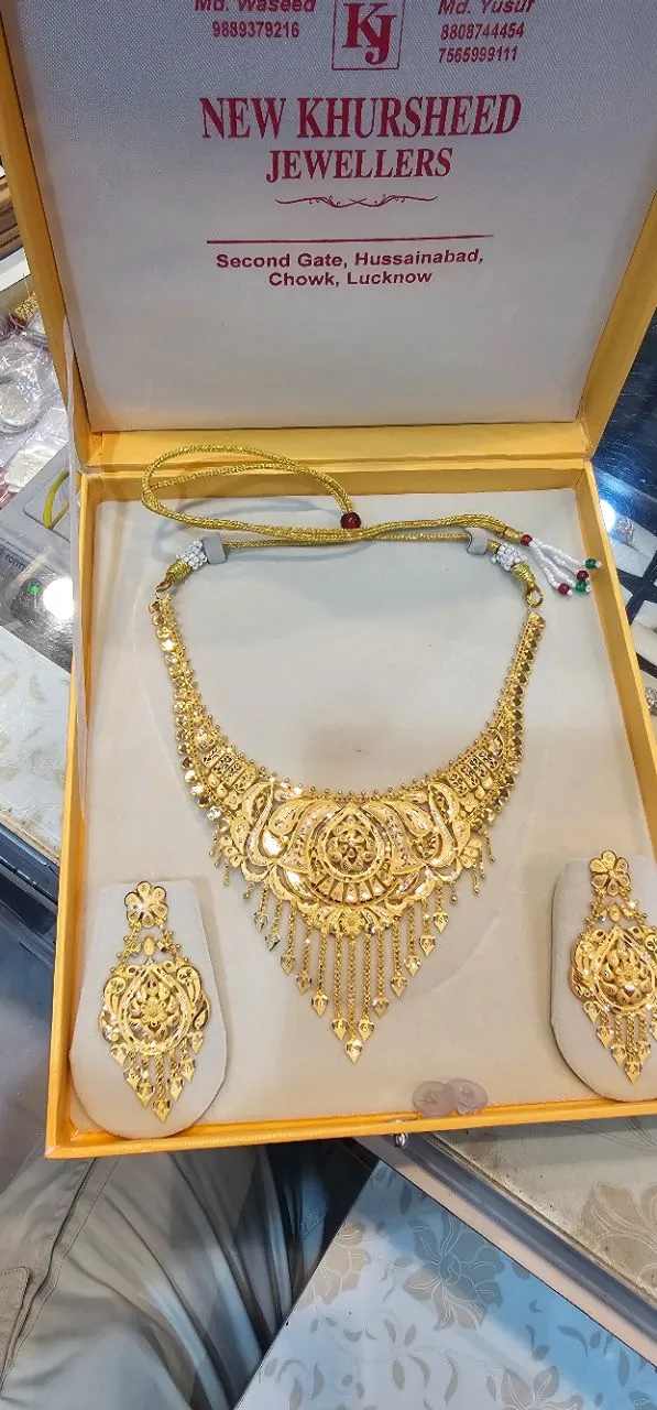 Traditional Gold Necklace Set view 2