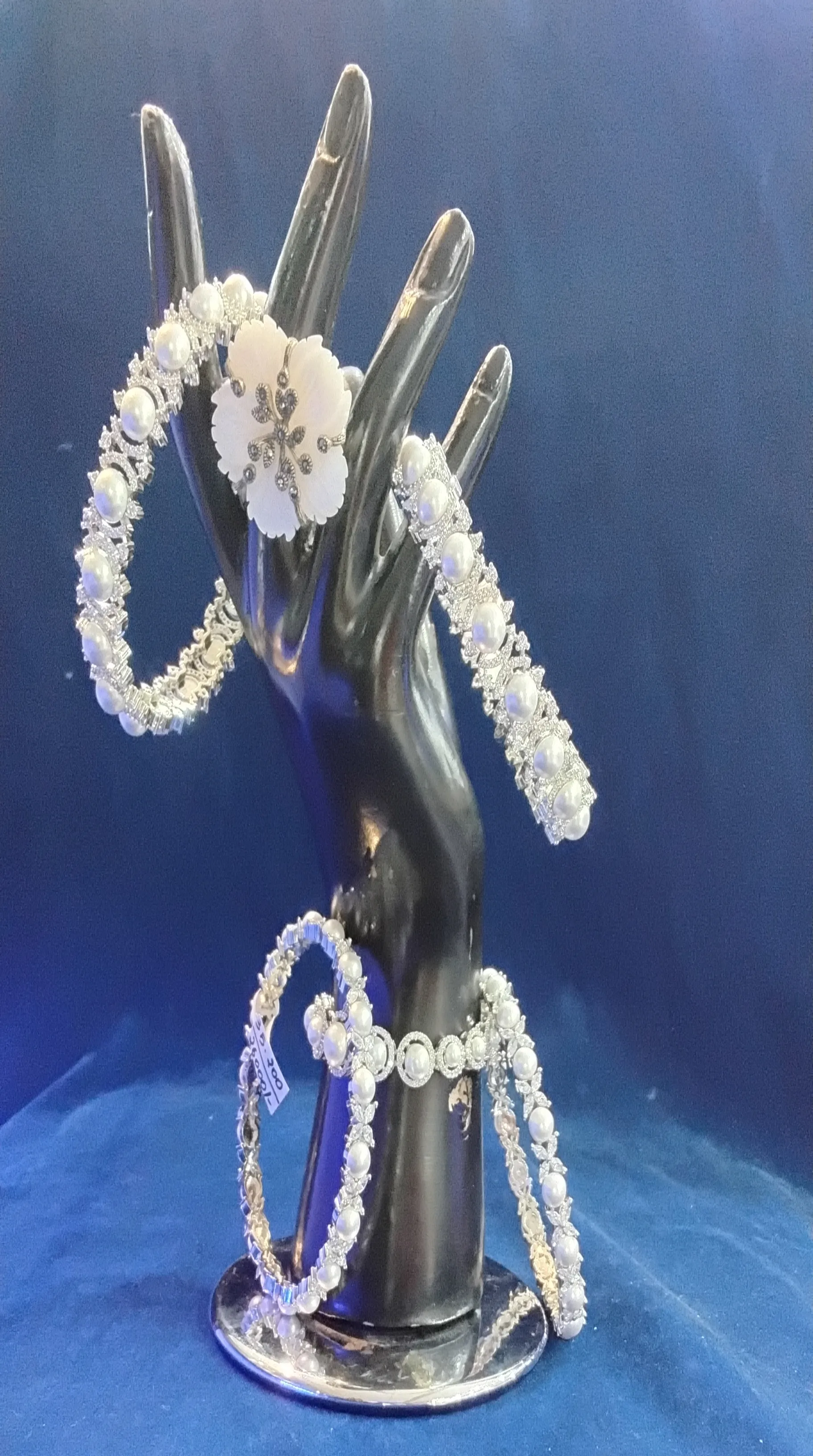 Pearl Bangles Silver view 2