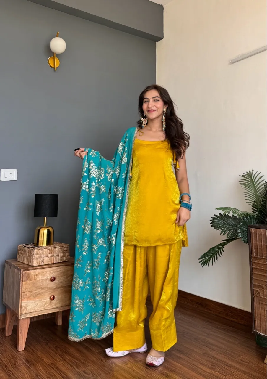 ‘Fasana’ - a Farshi Salvar suit set - Yellow view 3