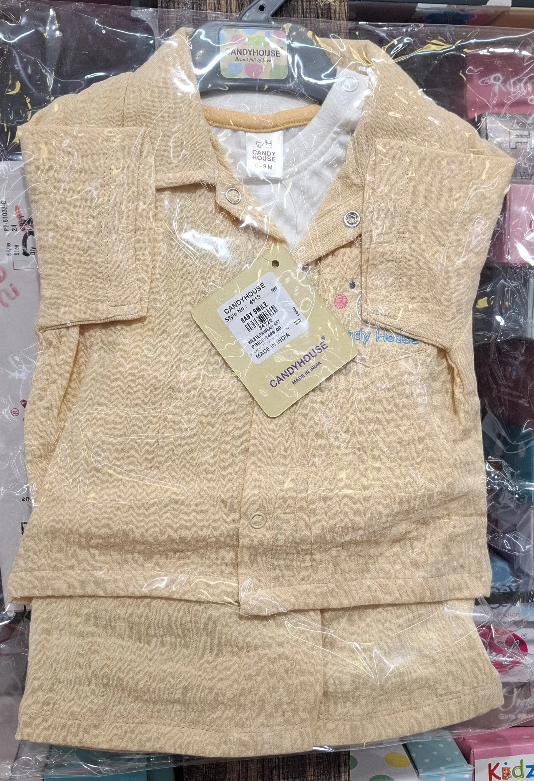 Candy House Linen Suit view 2