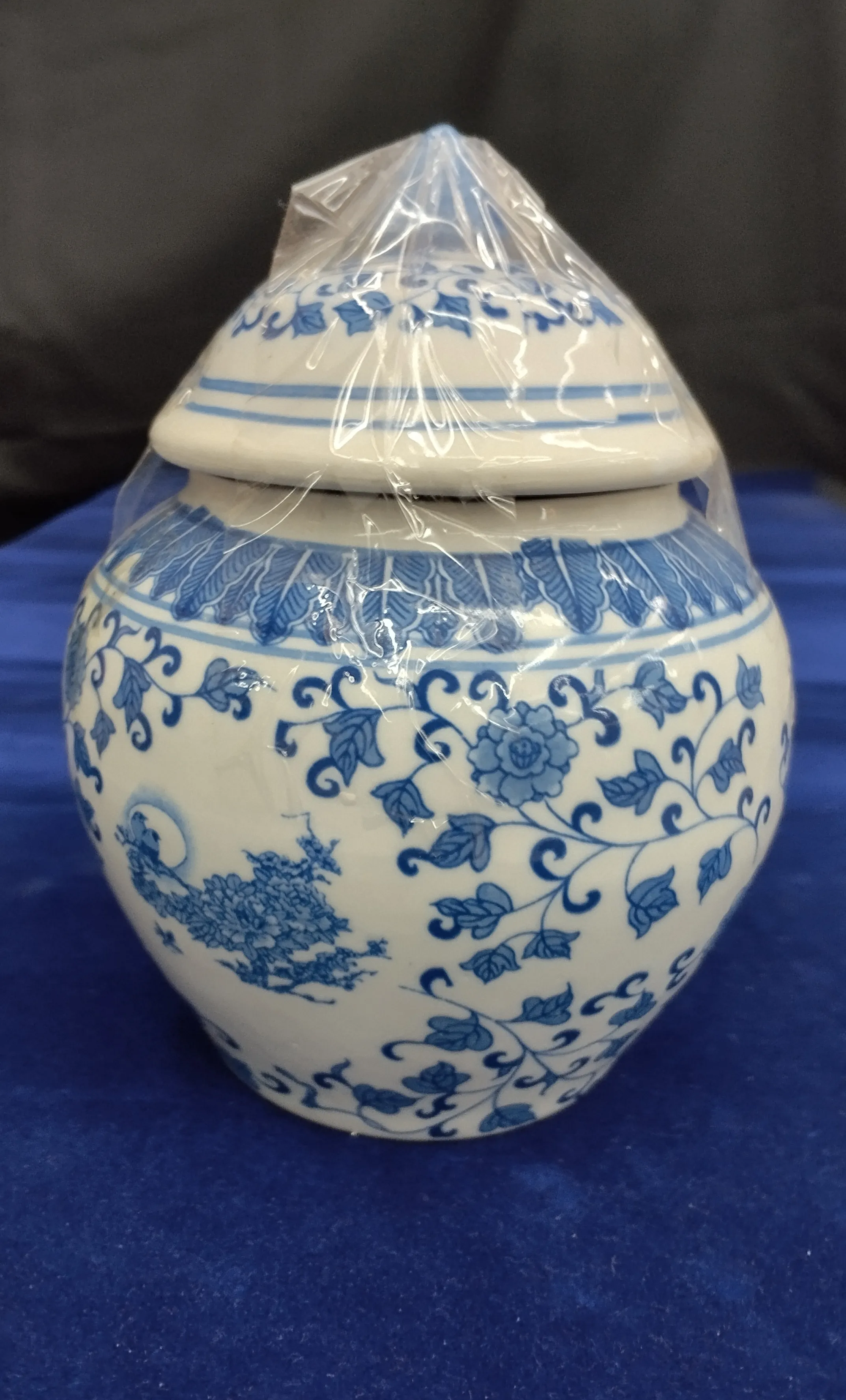 Blue Porcelain Blue Colour Jar view 2