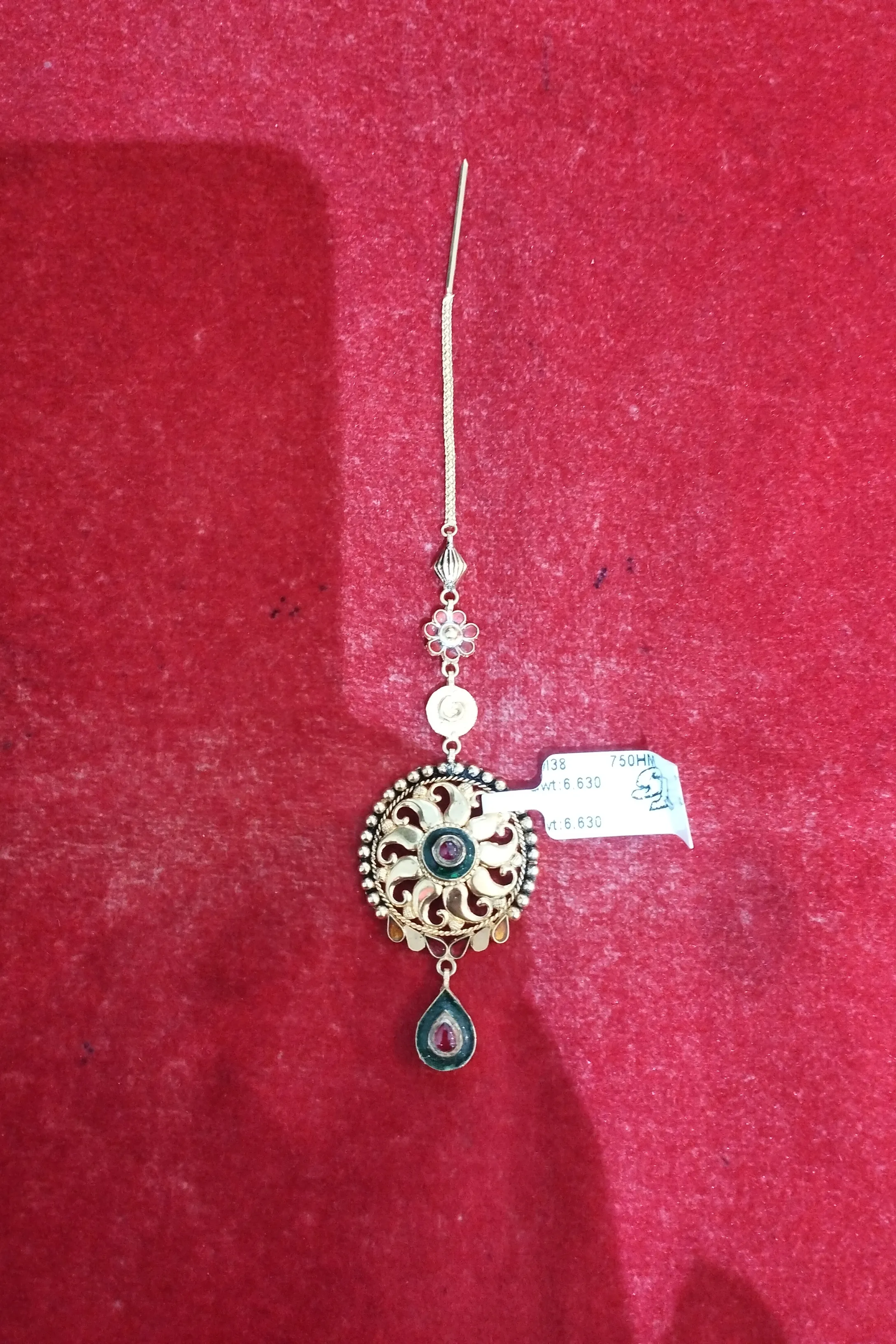 Ornate Gold Mang Tikka view 2