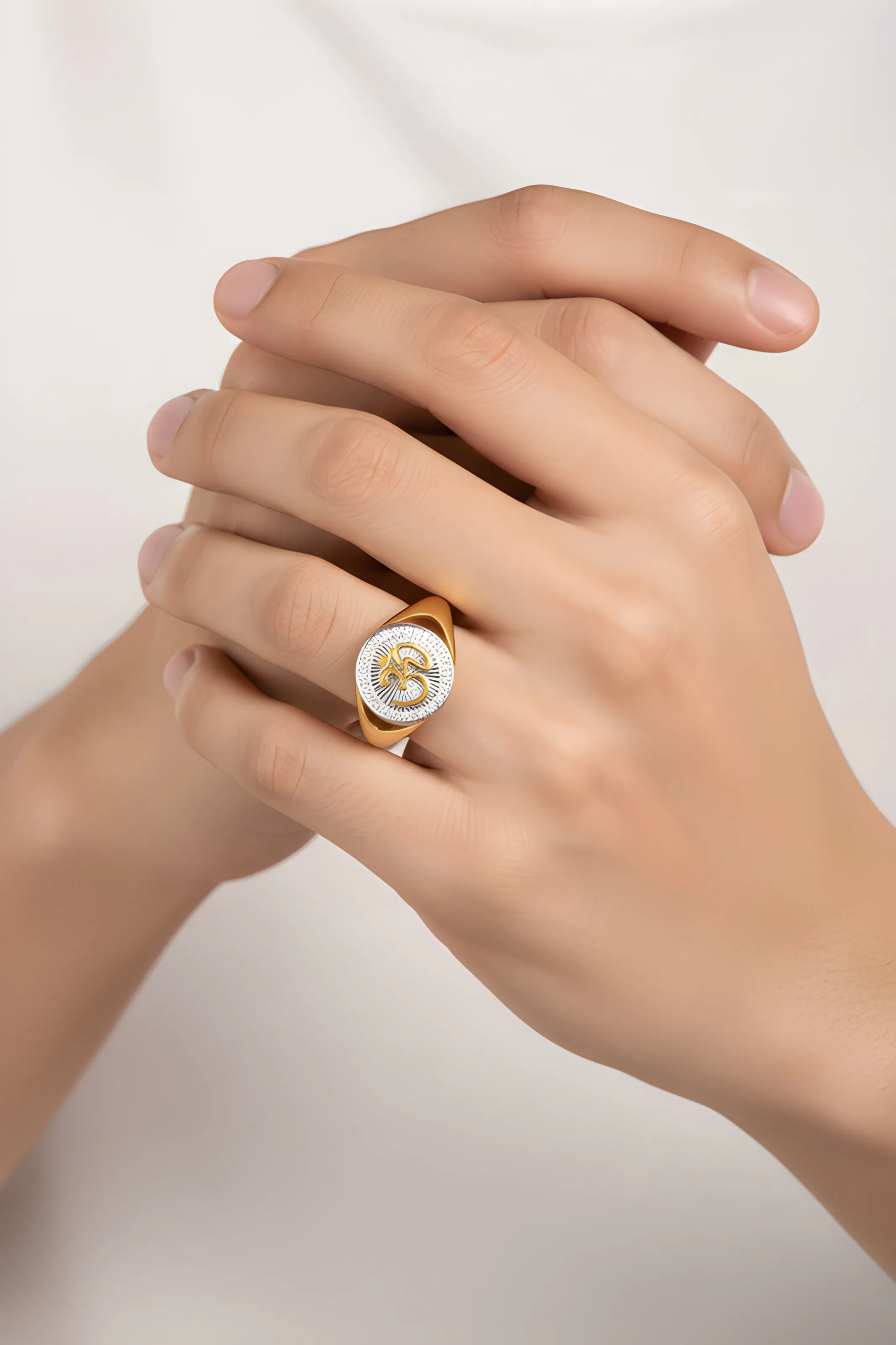 Gold Ring £ view 2