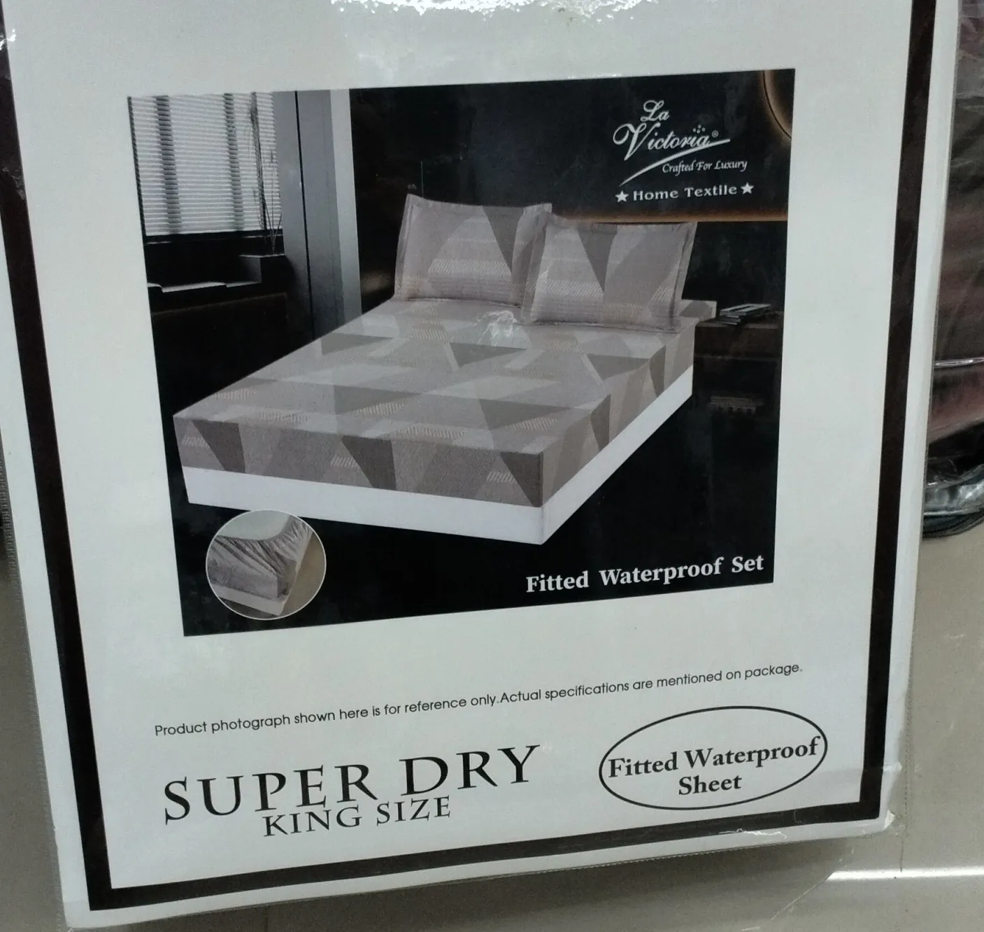 La Victoria Super Dry Fitted Waterproof Sheet view 2