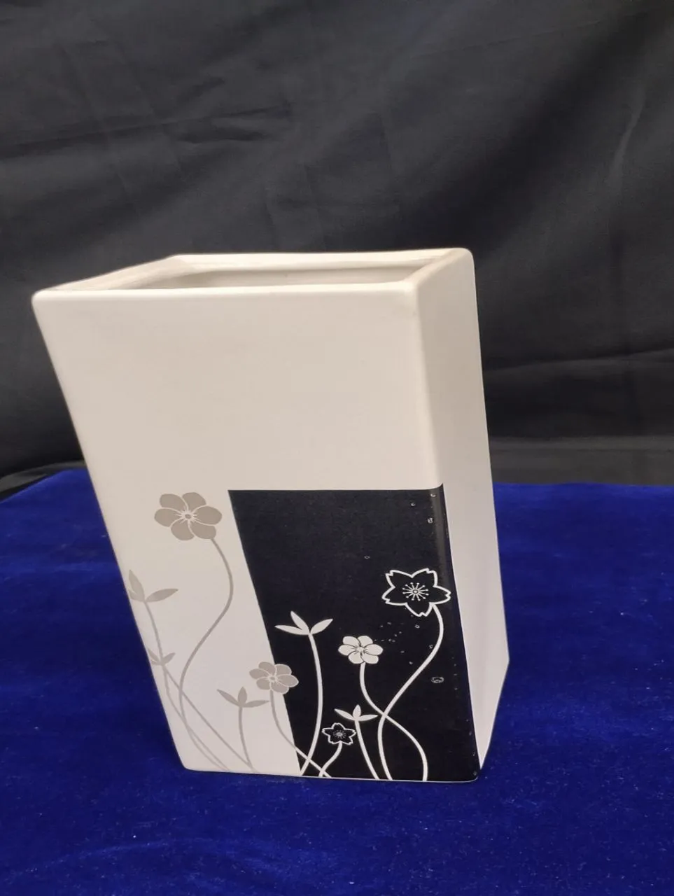 Flower Vase view 2