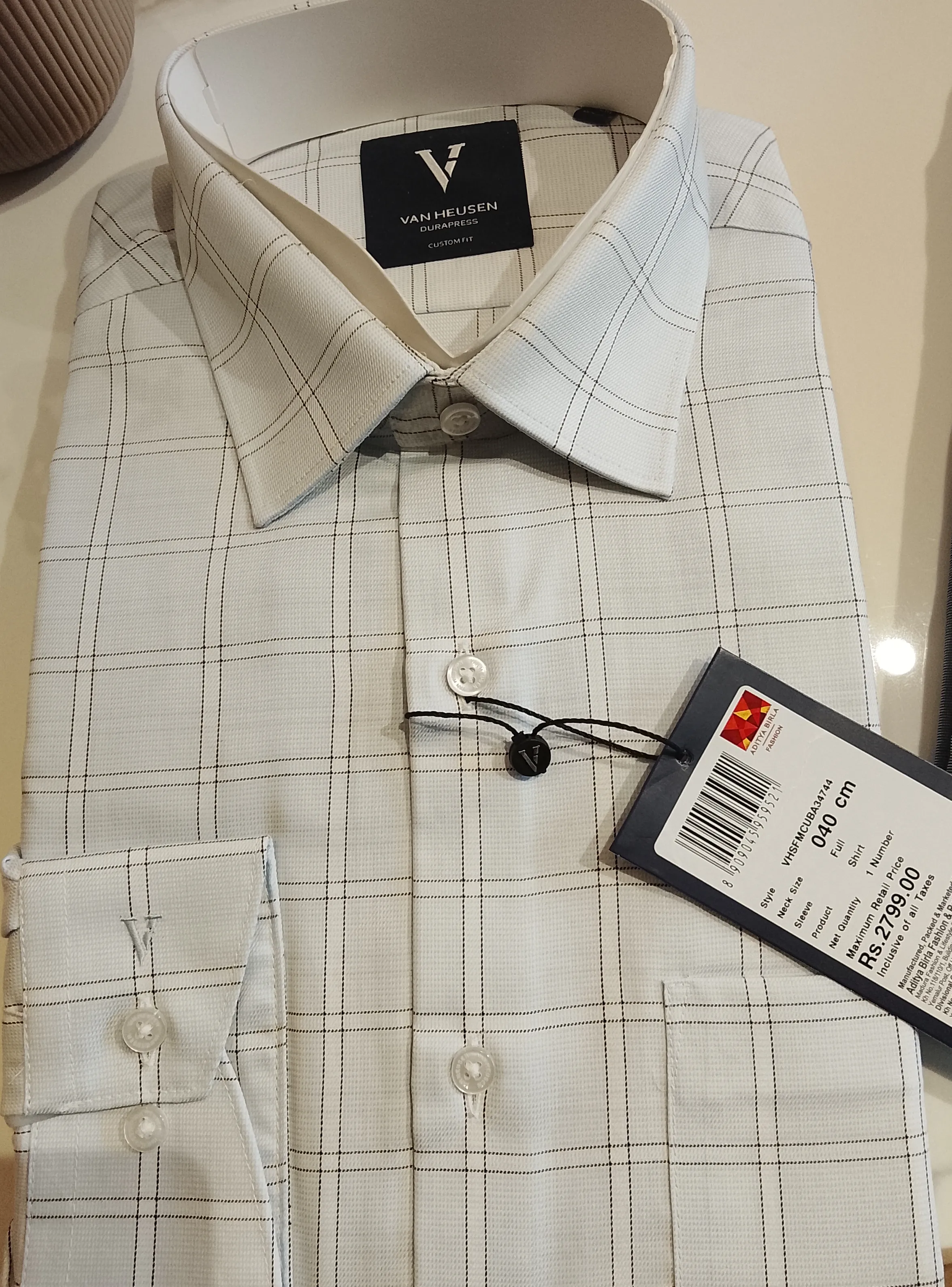 Van Heusen Durapress Custom Fit Shirt view 3