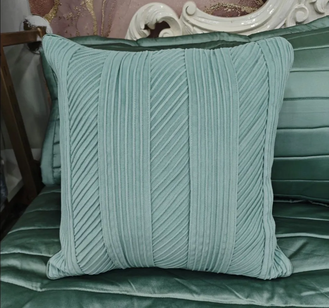 Linens Studio Quilted Bed Cover Set view 2