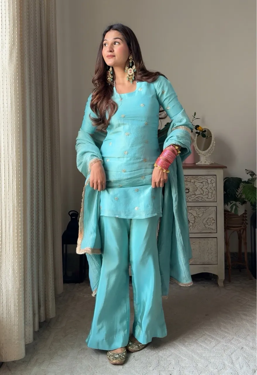 ‘Gulnoor’ Sky Blue