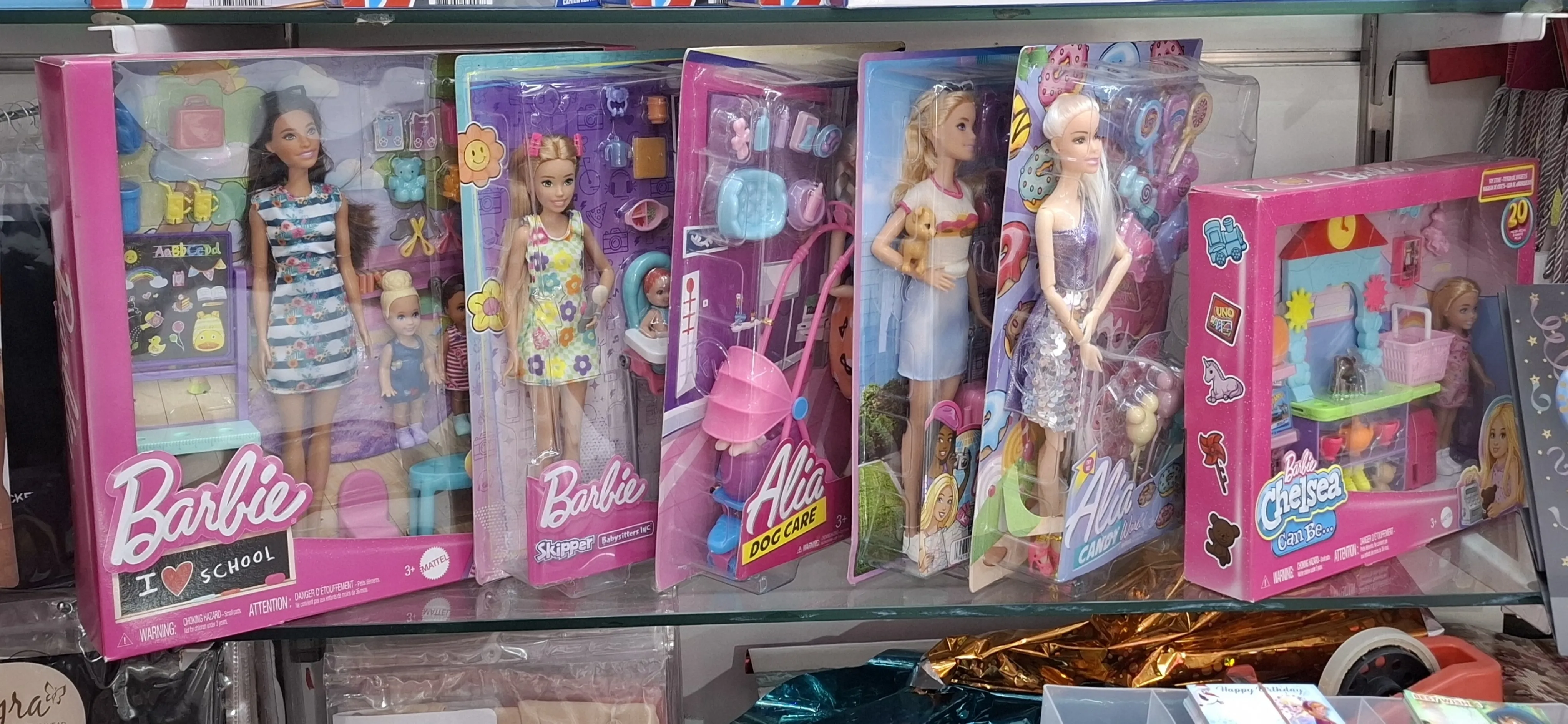 Barbie and Friends Doll Sets view 2