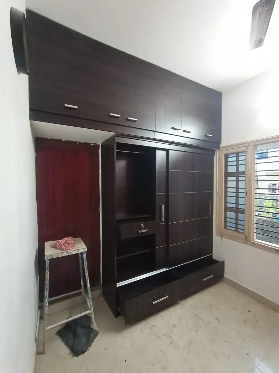 Modern Wooden Wardrobe view 3